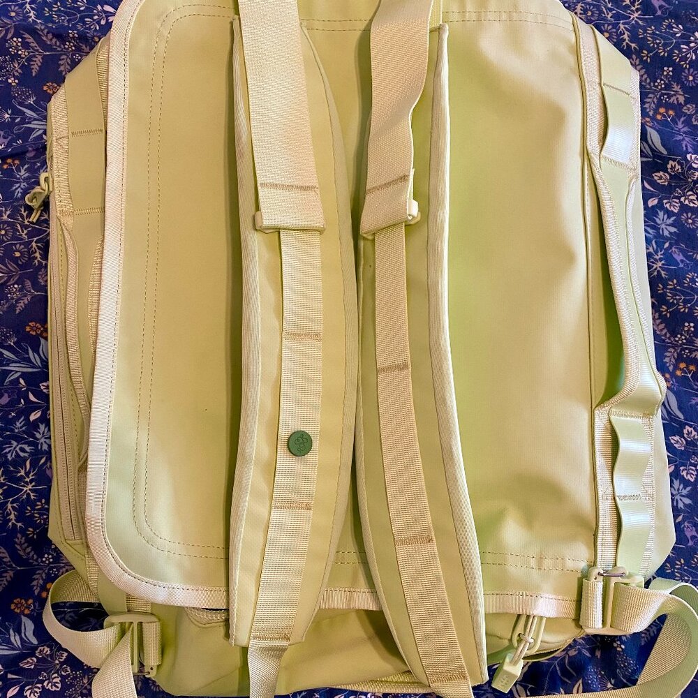 Limited Edition Baboon to the Moon Go Bag Mini (32L) in Early Green